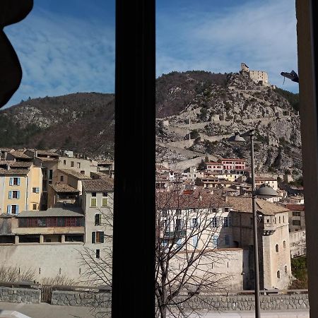 Hotel Le Vauban Entrevaux Eksteriør billede